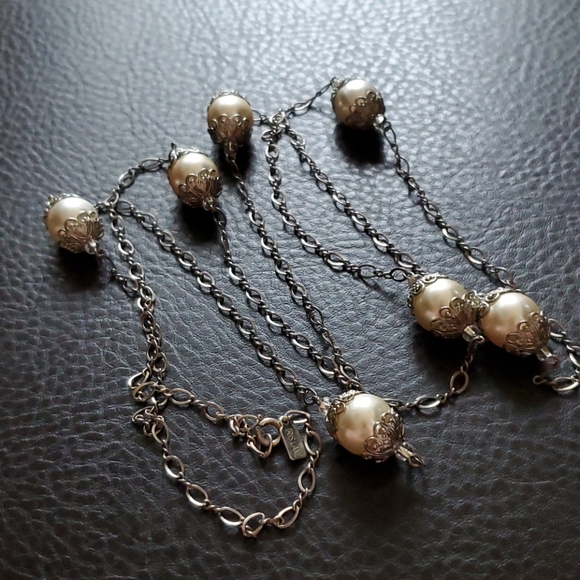 Sterling silver Iris Lane necklace - Picture 2 of 10